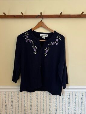VINTAGE Appleseed’s Floral Embroidered Cardigan Sweater